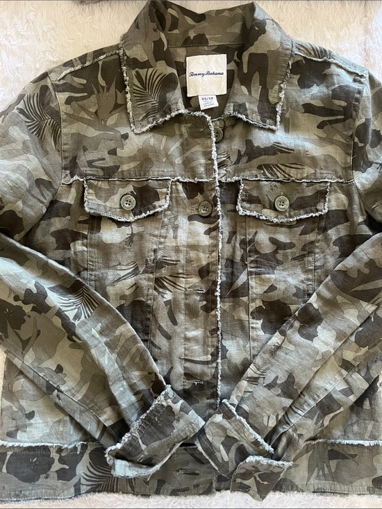Tommy Bahama Jackets & Blazers - Tommy Bahama Two Palms Raw Edge Linen Jacket XS. Limited tropical camo print.